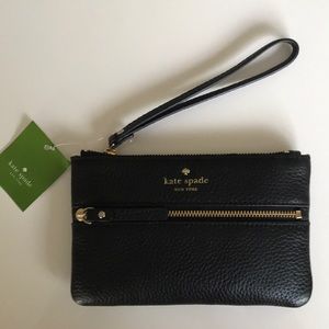 Kate Spade New York wristlet wallet